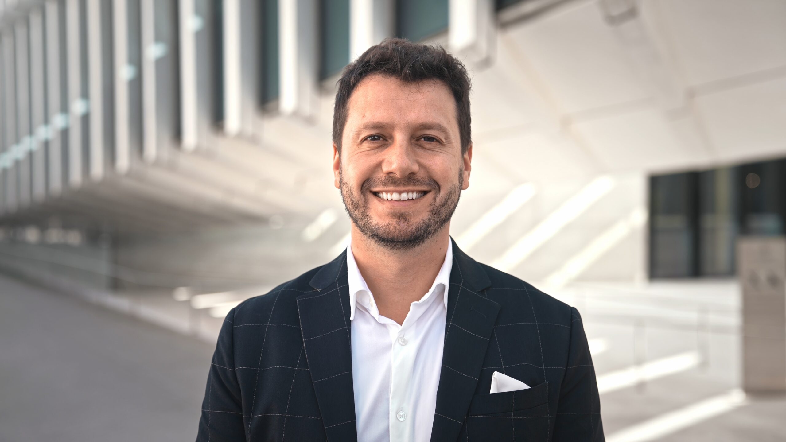 Dr. Felix Reiner, CEO